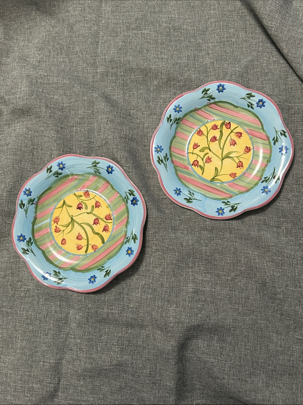 Gibson Elite Parfait dessert plate scalloped edge, floral pattern (2)